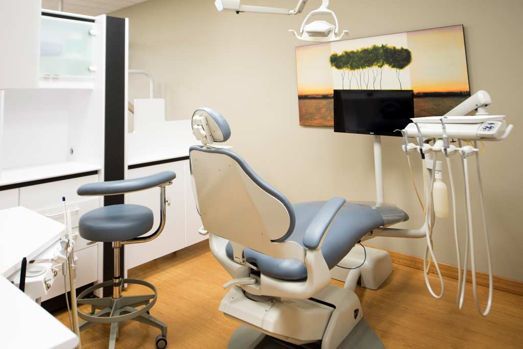 Corinthia Dental Clinic | Leduc Dentist | Operatory