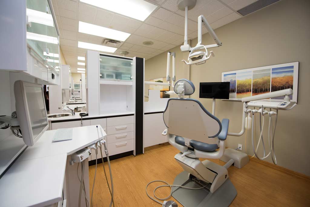 Corinthia Dental Clinic | Leduc Dentist | Operatory
